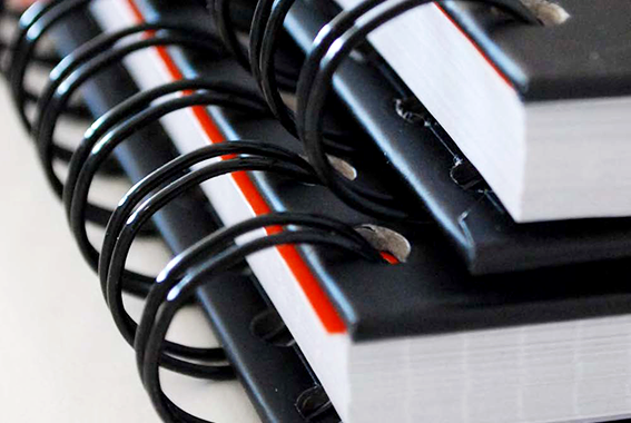 Encadernação - Europress Indústria Gráfica, Impressão Offset, Impressão Digital